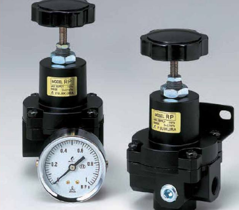 氣動(dòng)控制閥設(shè)備，蒸氣調(diào)節(jié)閥與液壓調(diào)節(jié)閥有什么不同？