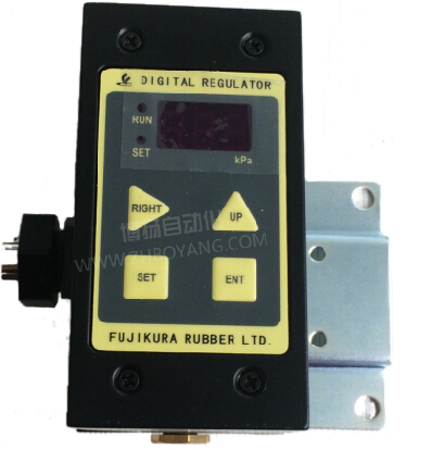  上圖中紅圈部分為我司銷(xiāo)售的藤倉(cāng)精密電空變換器（電控比例閥）RE-8-2