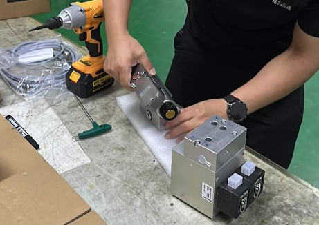 博揚工程師成功組裝并檢測組合閥，彰顯專業(yè)實力確保品質(zhì)
