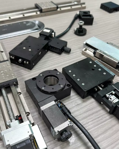 滑臺(tái)對(duì)位平臺(tái)產(chǎn)品性能方案展開深度技術(shù)交流